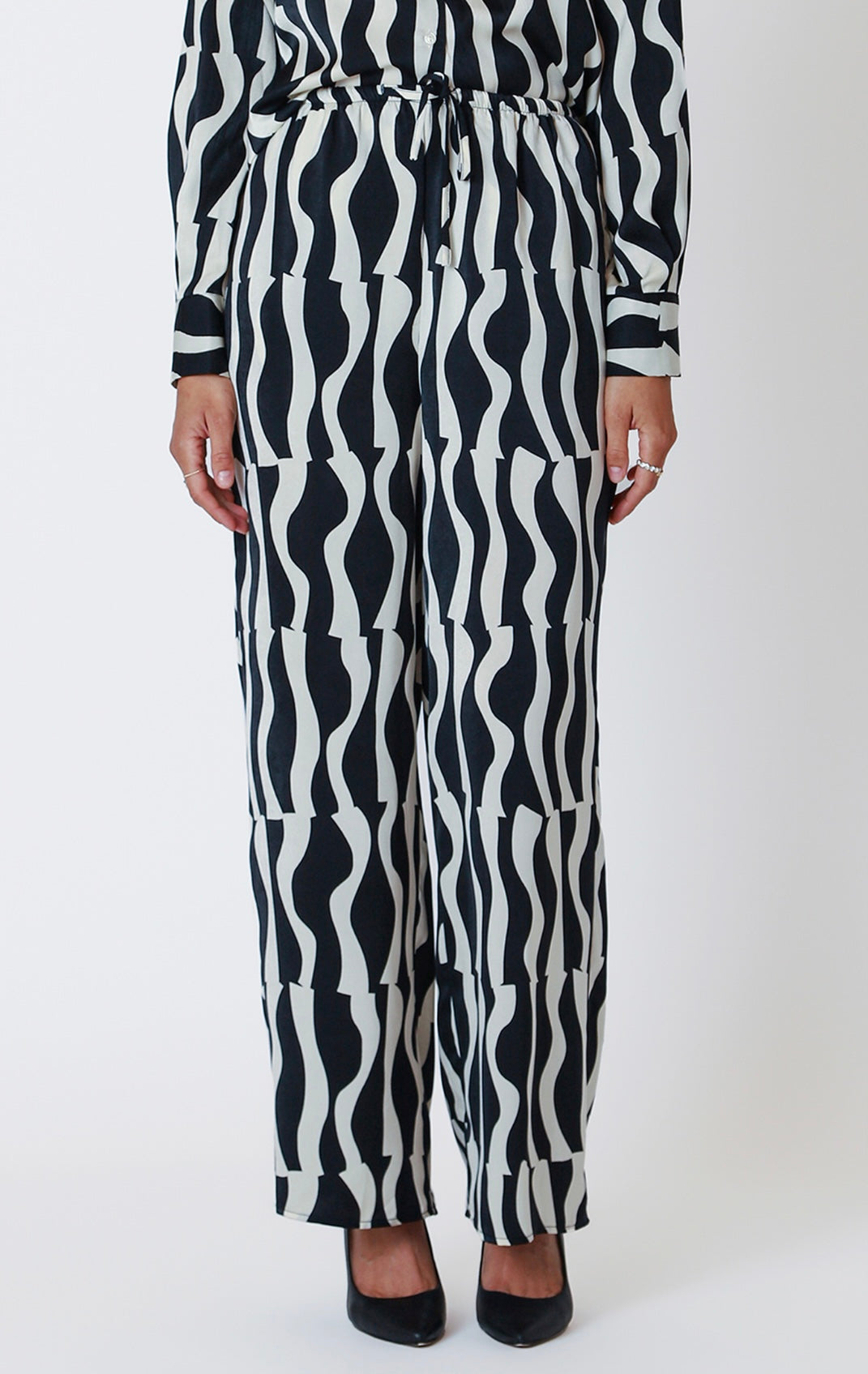 Modern Wave Woven Bottoms