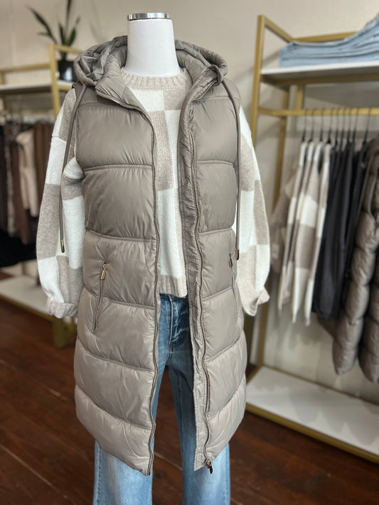 Hooded Puffer Vest in Taupe